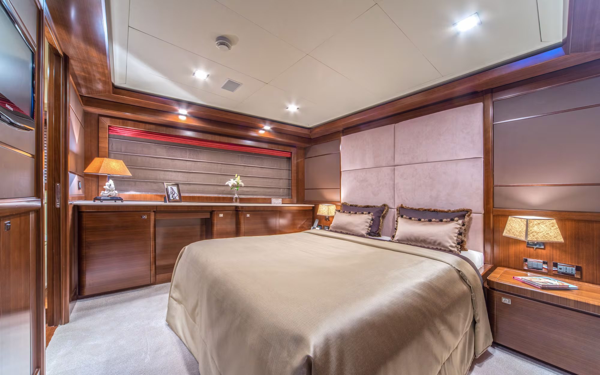 SEVENTH SENSE yacht detail photo