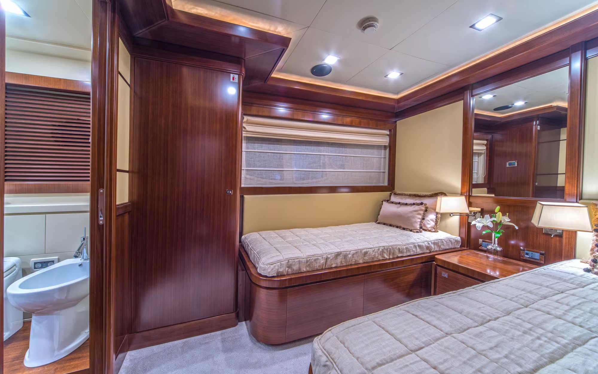 SEVENTH SENSE yacht detail photo