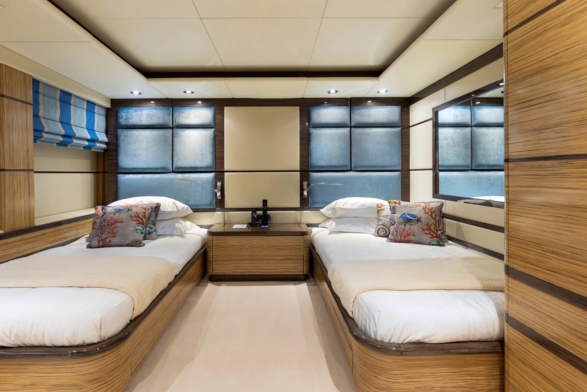 I SEA yacht detail photo
