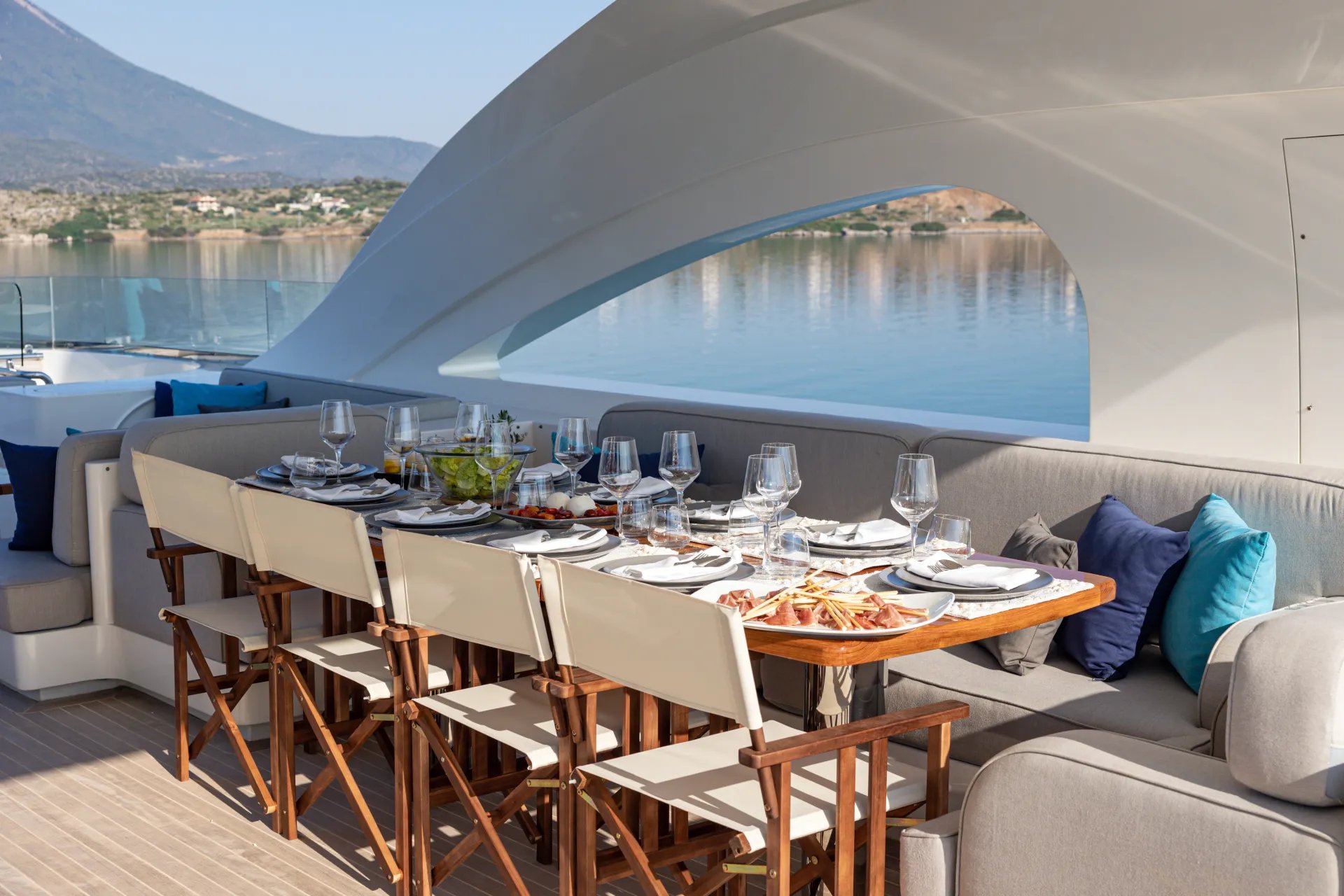 I SEA yacht detail photo