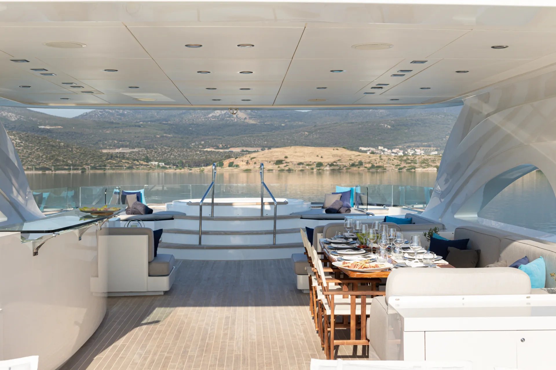 I SEA yacht detail photo