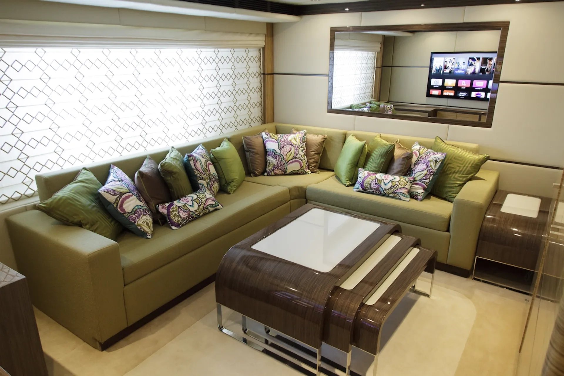 I SEA yacht detail photo