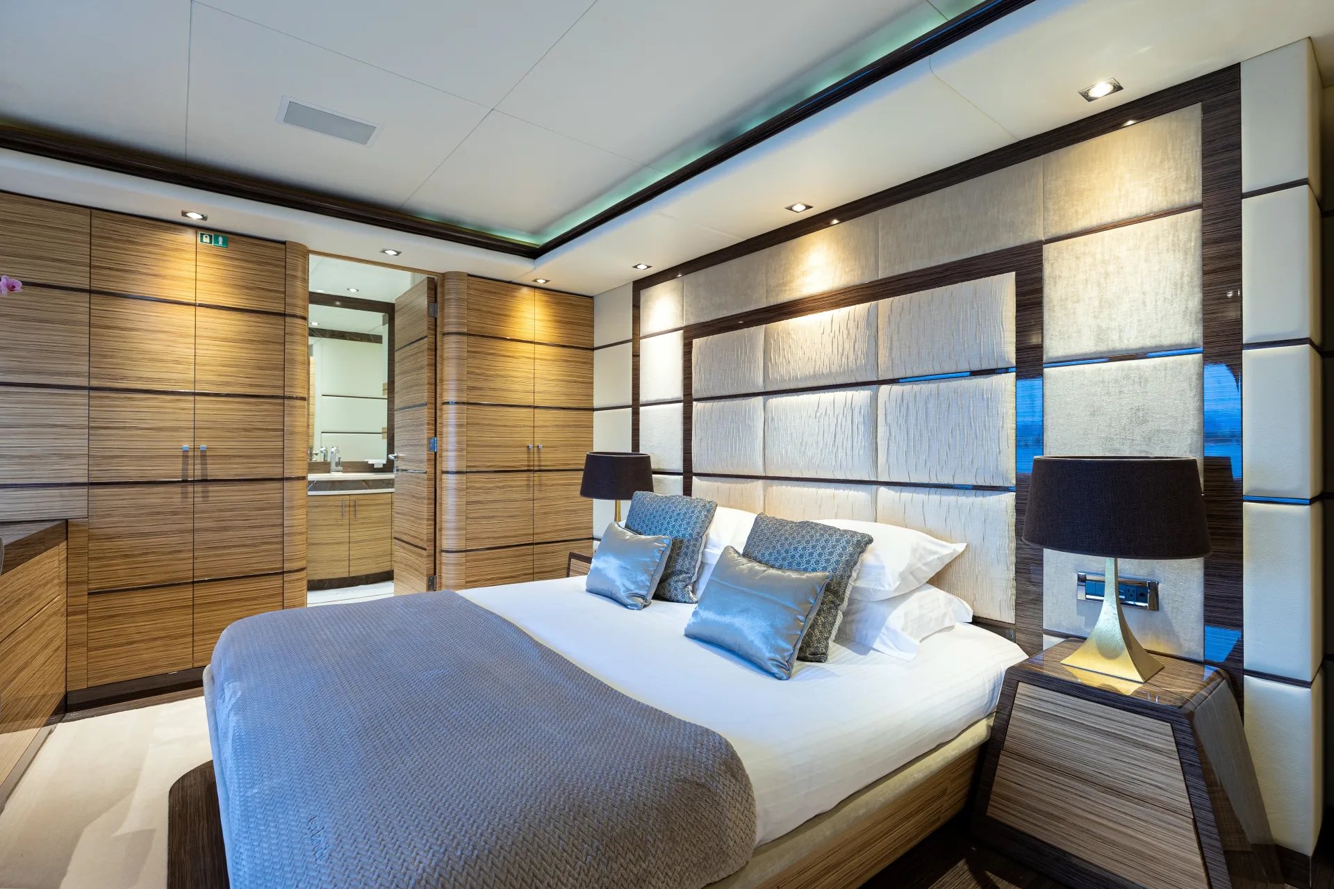 I SEA yacht detail photo