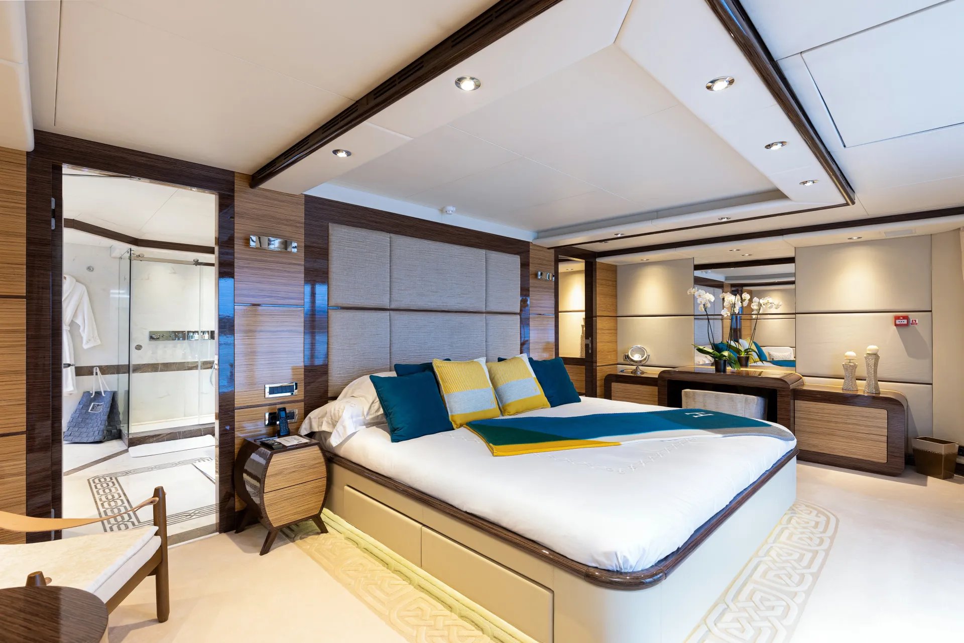 I SEA yacht detail photo