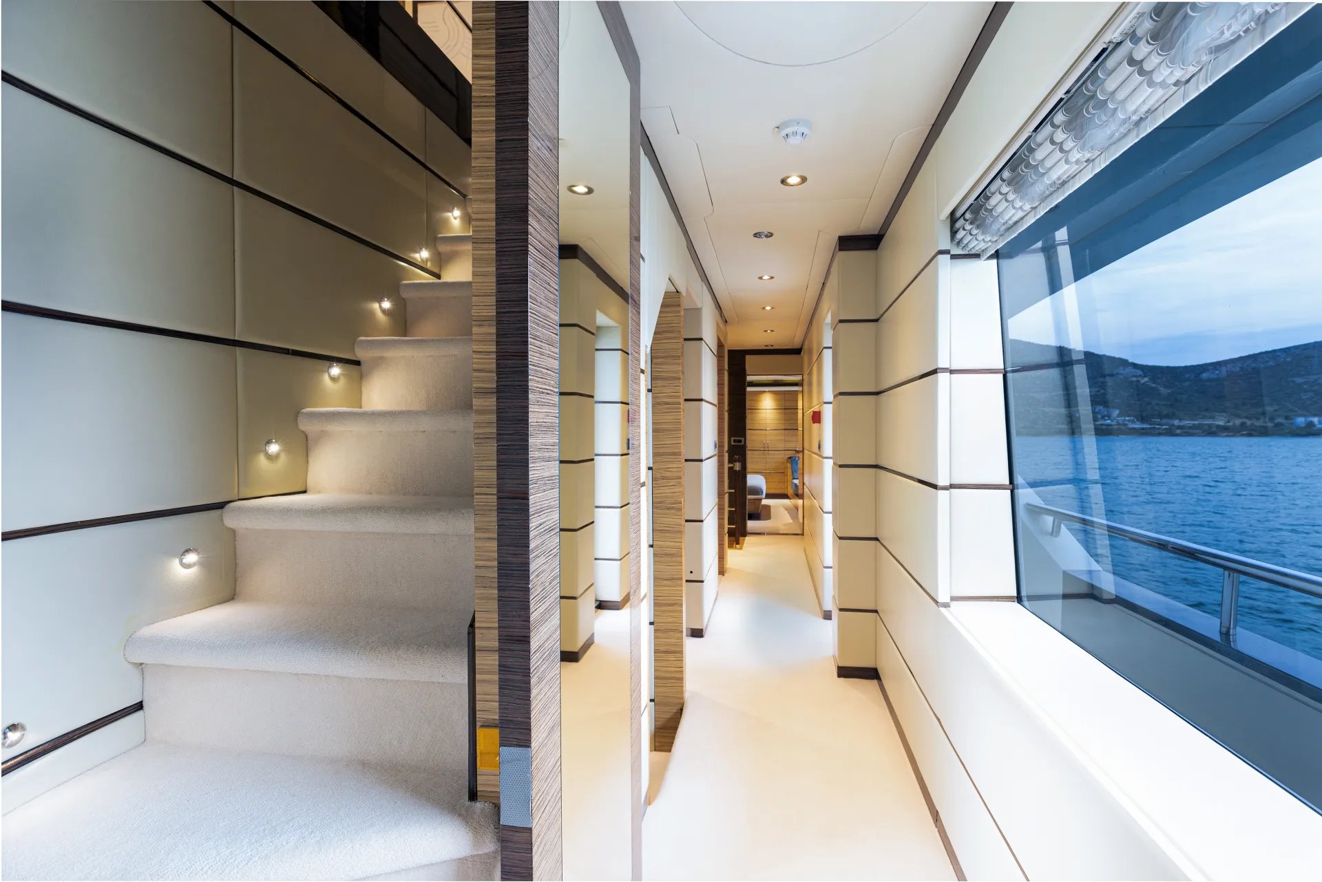 I SEA yacht detail photo