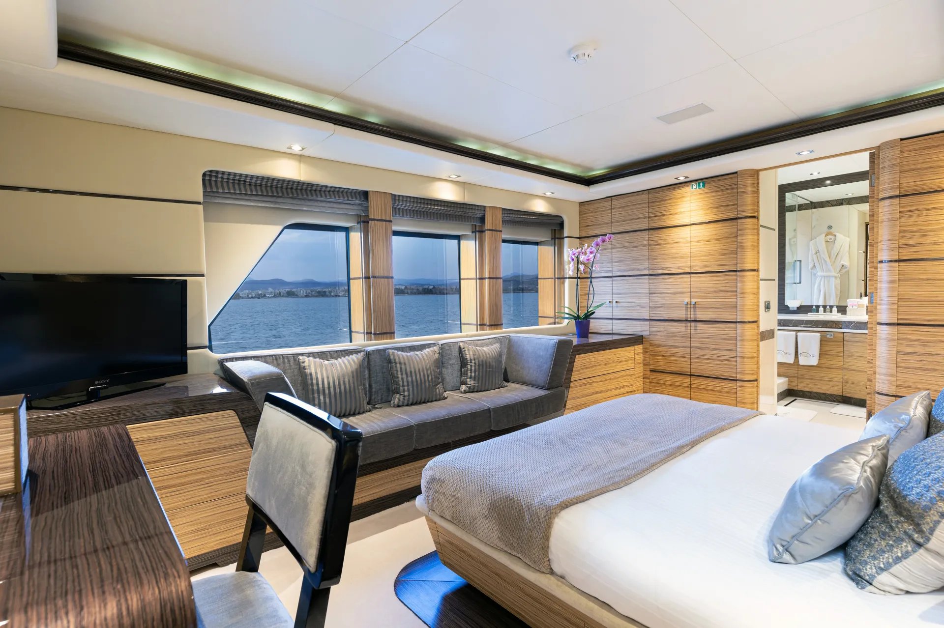 I SEA yacht detail photo