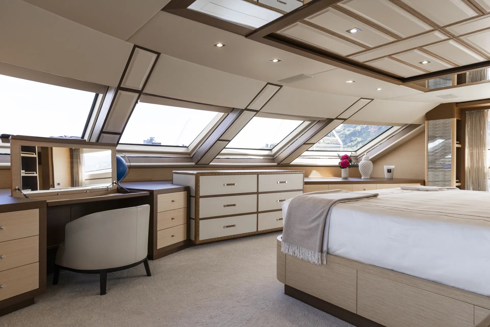 NELA yacht detail photo