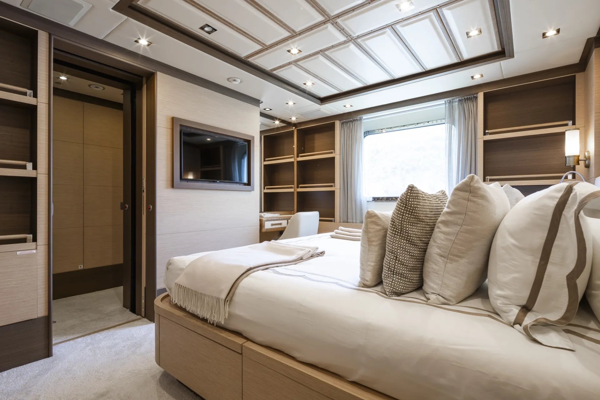 NELA yacht detail photo