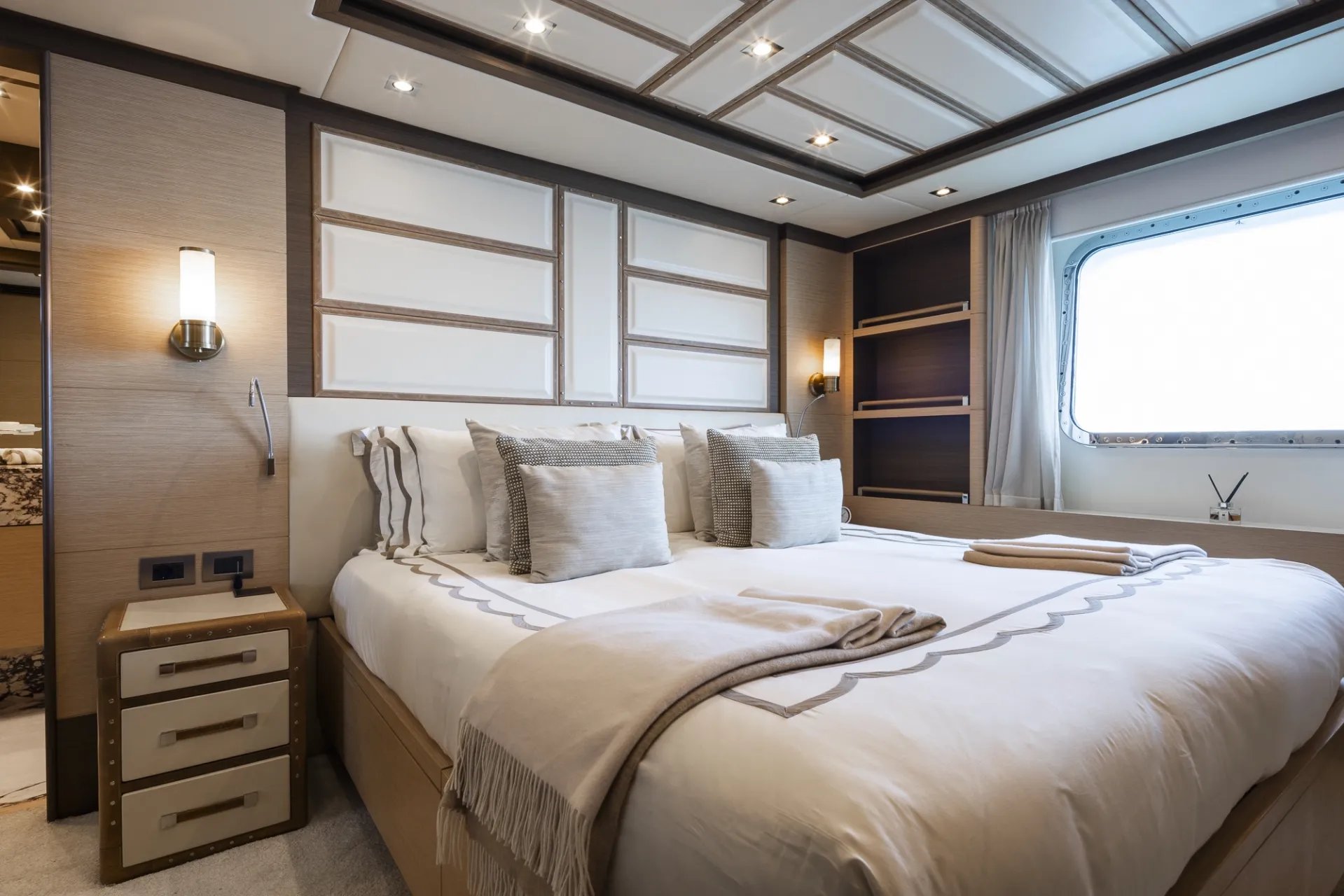 NELA yacht detail photo