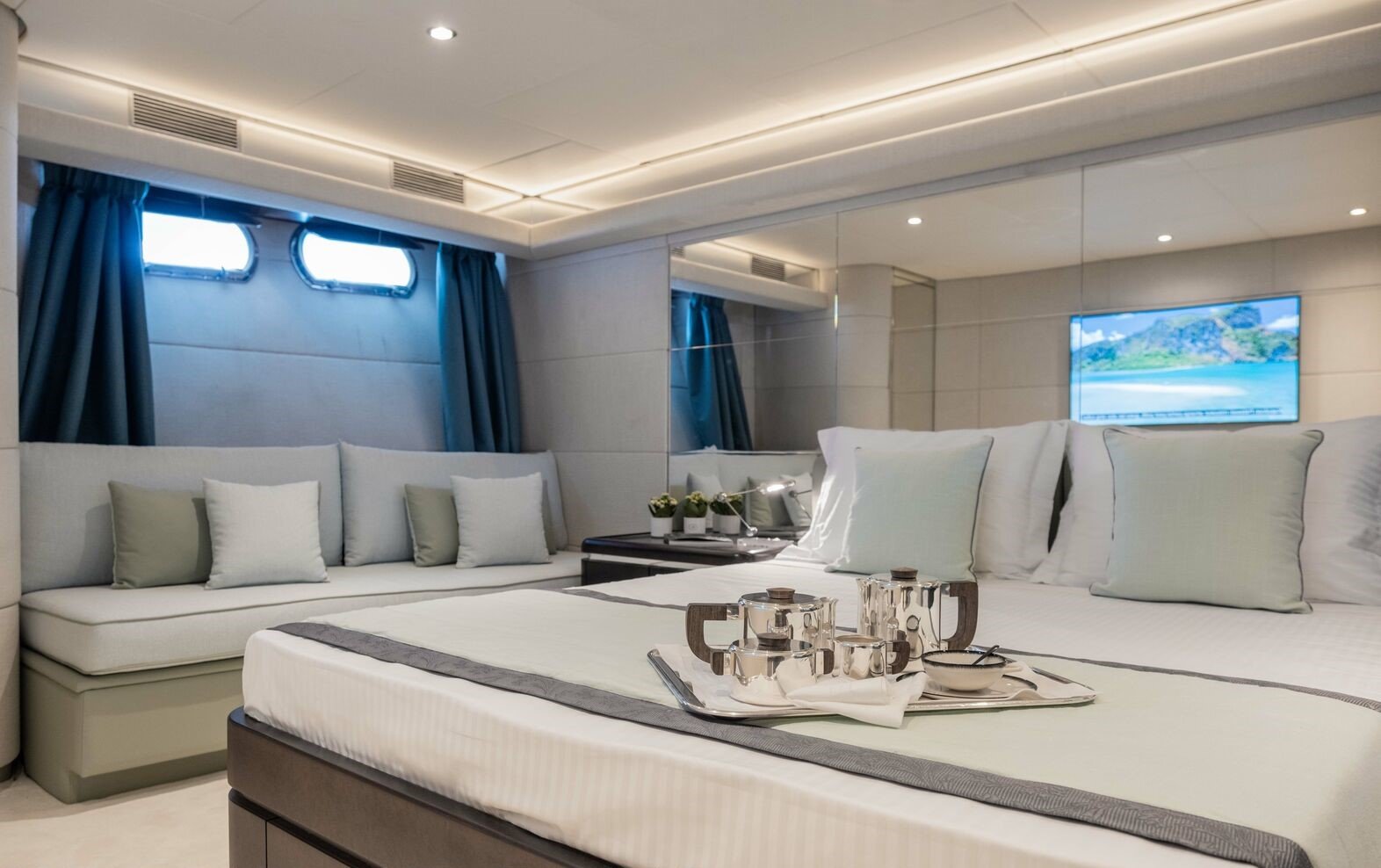BELLINI yacht detail photo