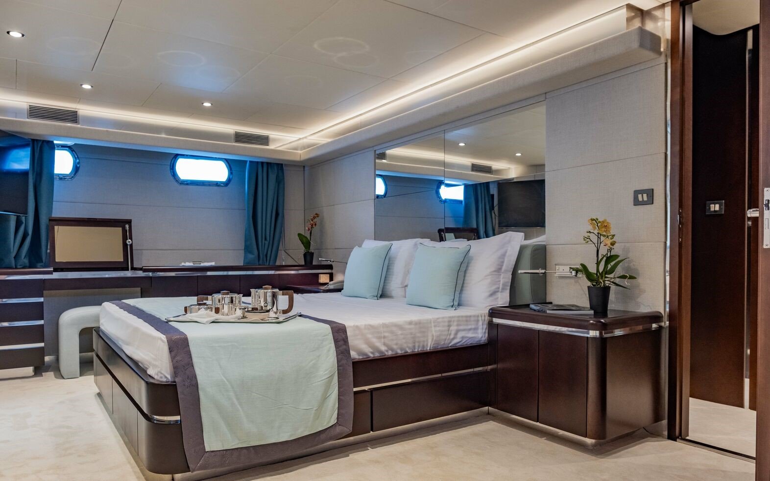 BELLINI yacht detail photo