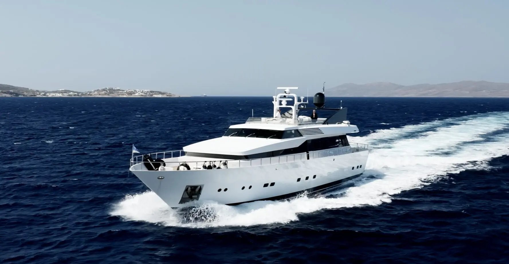 BELLINI yacht exterior profile