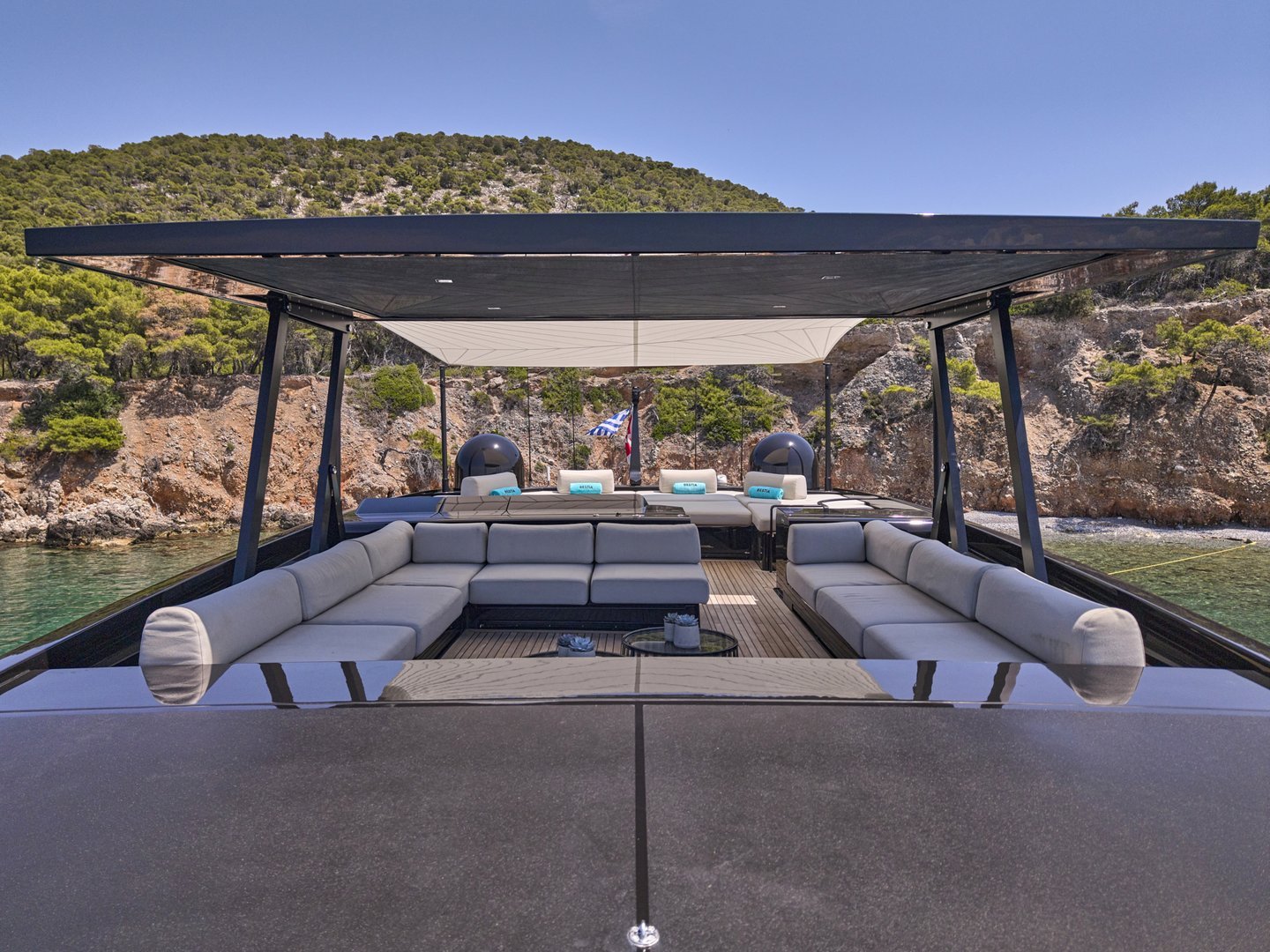 BESTIA yacht detail photo