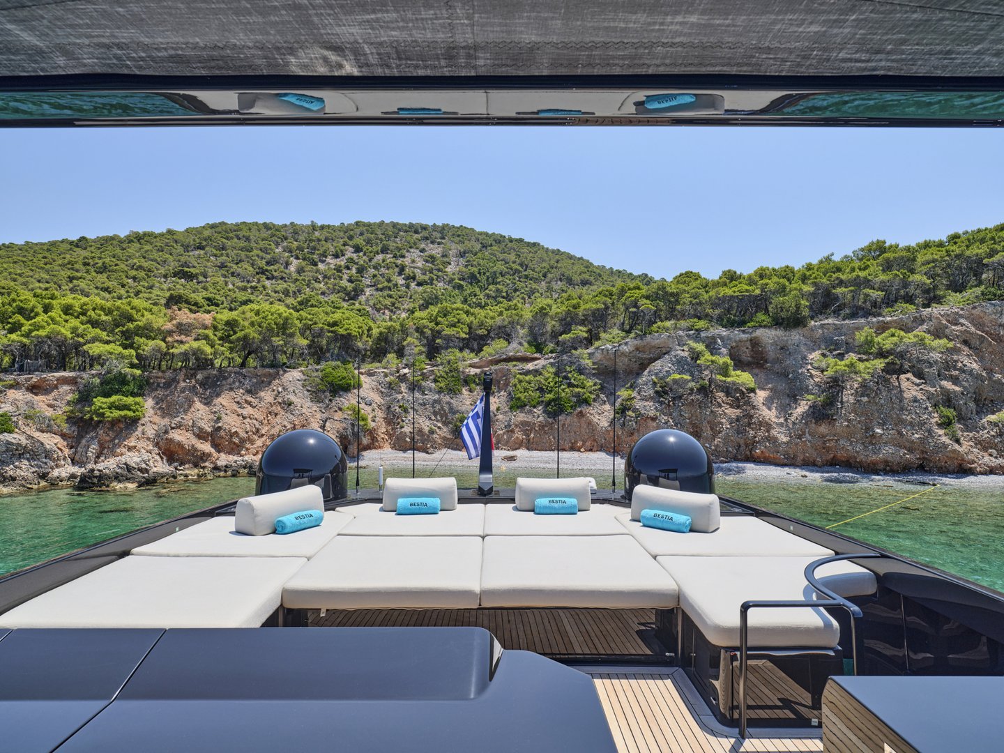 BESTIA yacht detail photo