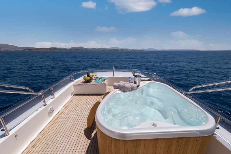 HAG yacht detail photo