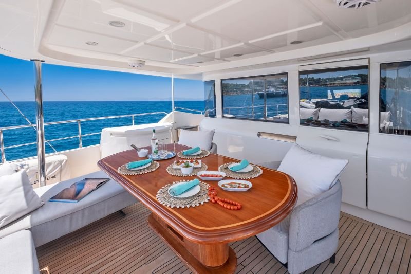 HAG yacht detail photo