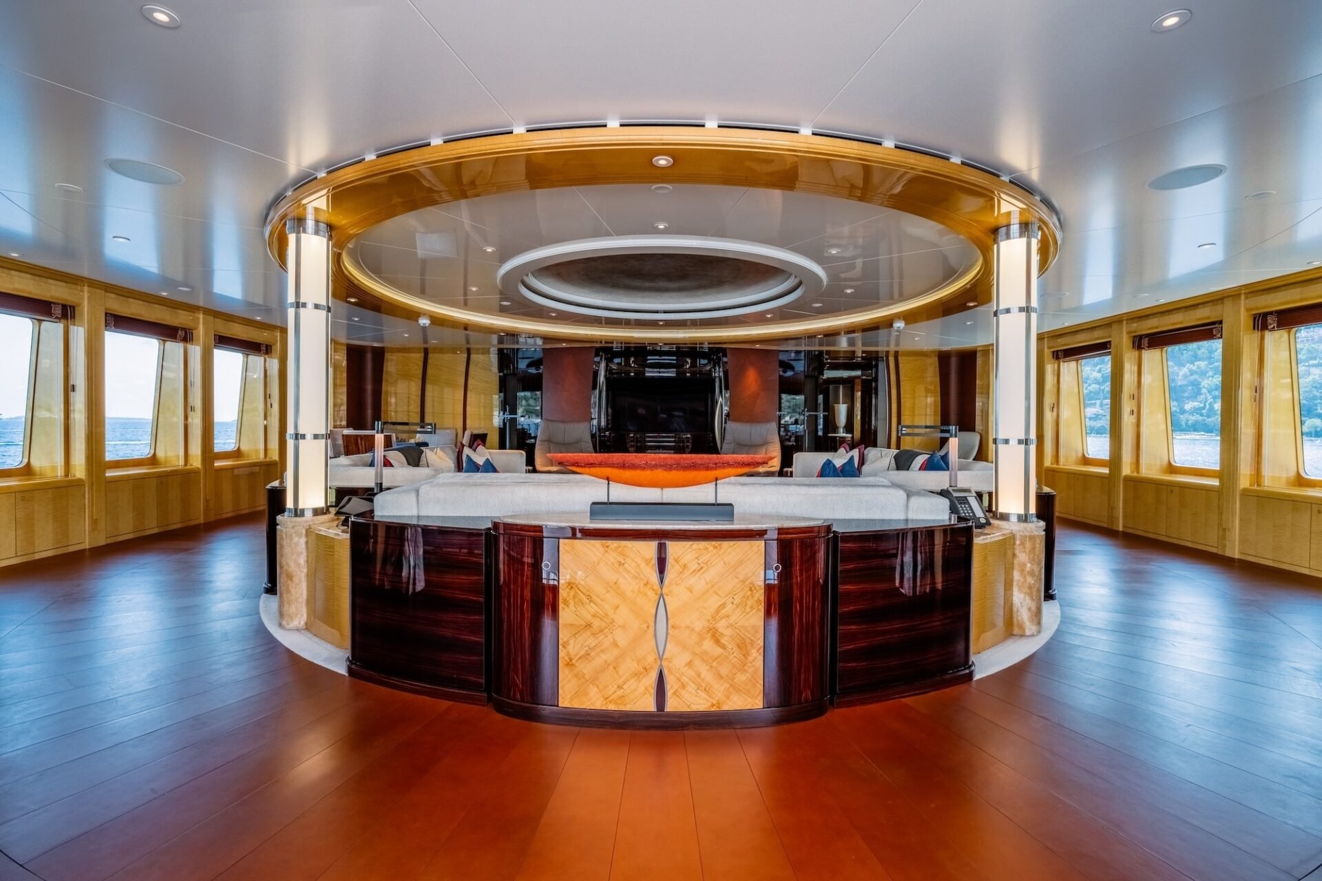 ARIENCE yacht detail photo