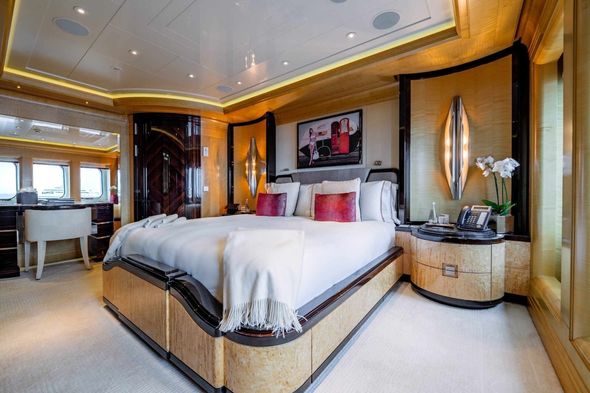ARIENCE yacht detail photo