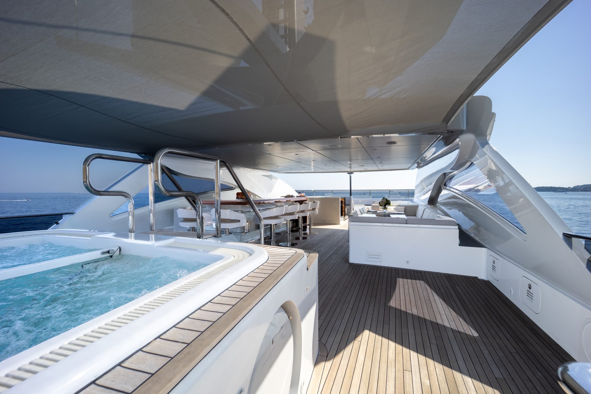 ILLUSION yacht detail photo