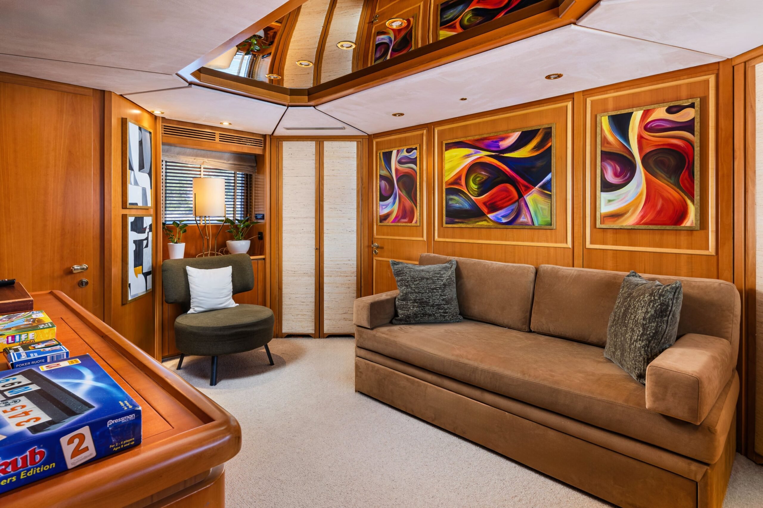KARMA yacht detail photo
