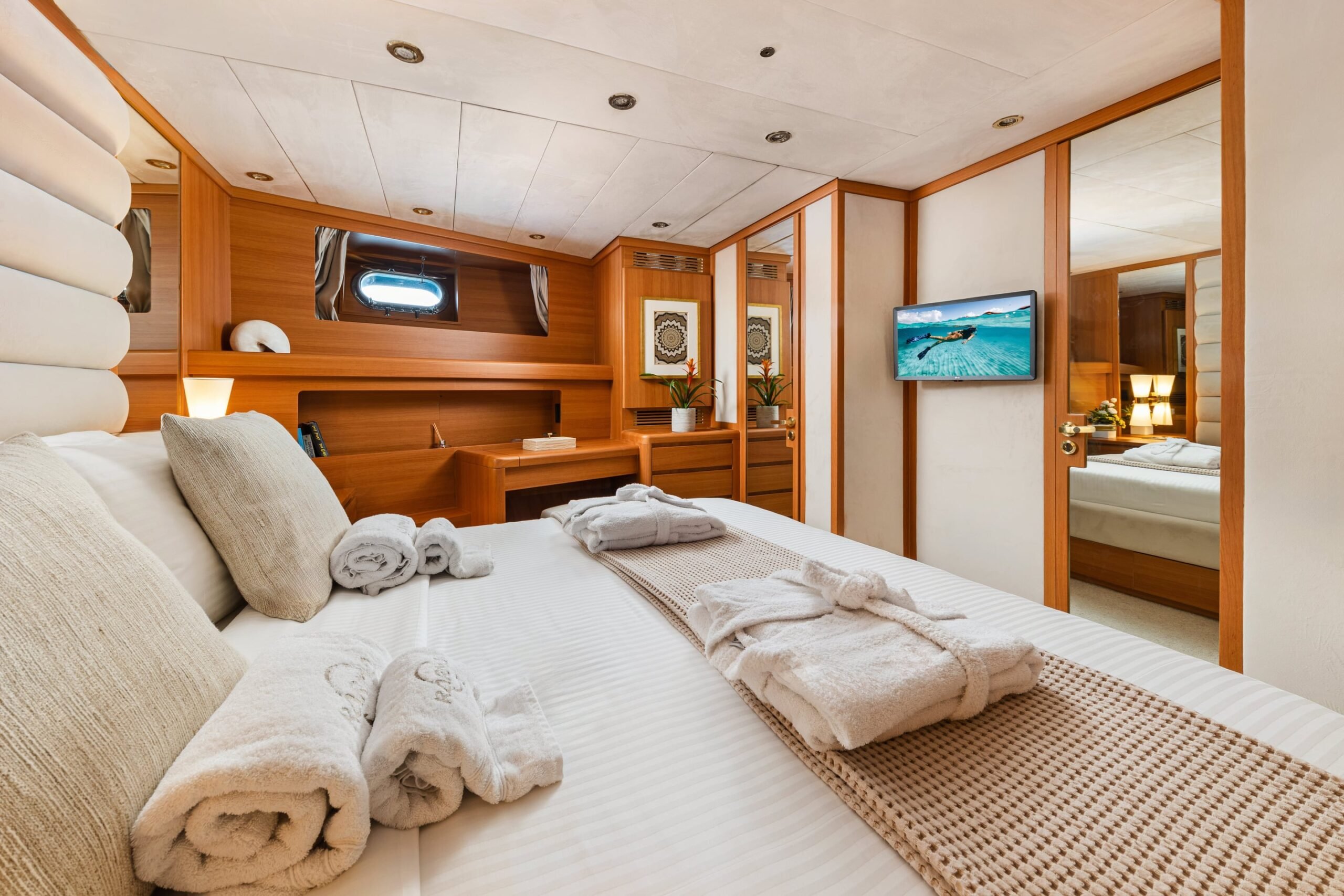 KARMA yacht detail photo