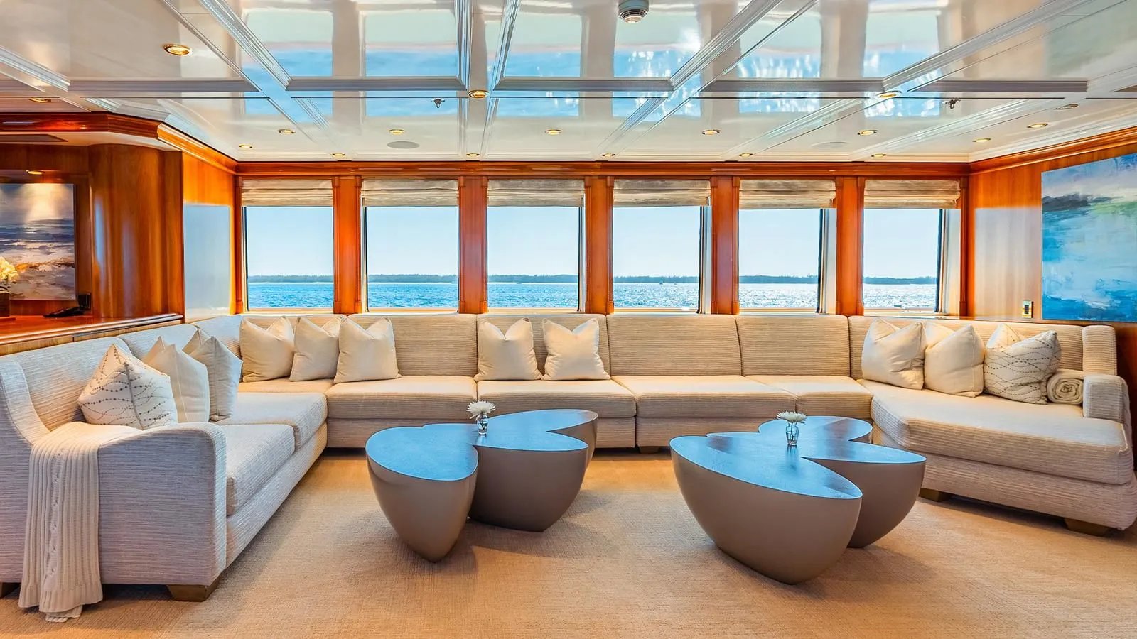 LEVERAGE yacht detail photo