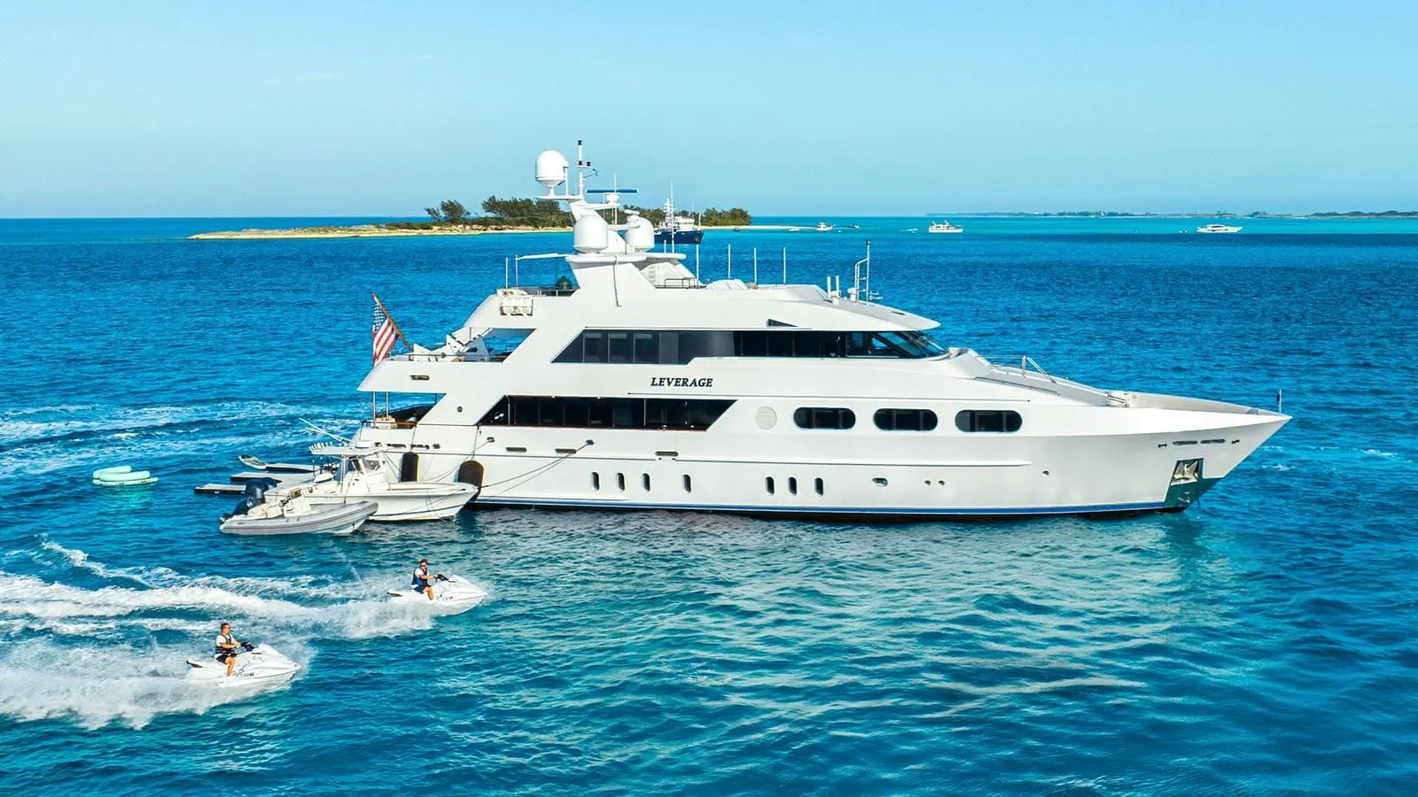 LEVERAGE yacht detail photo