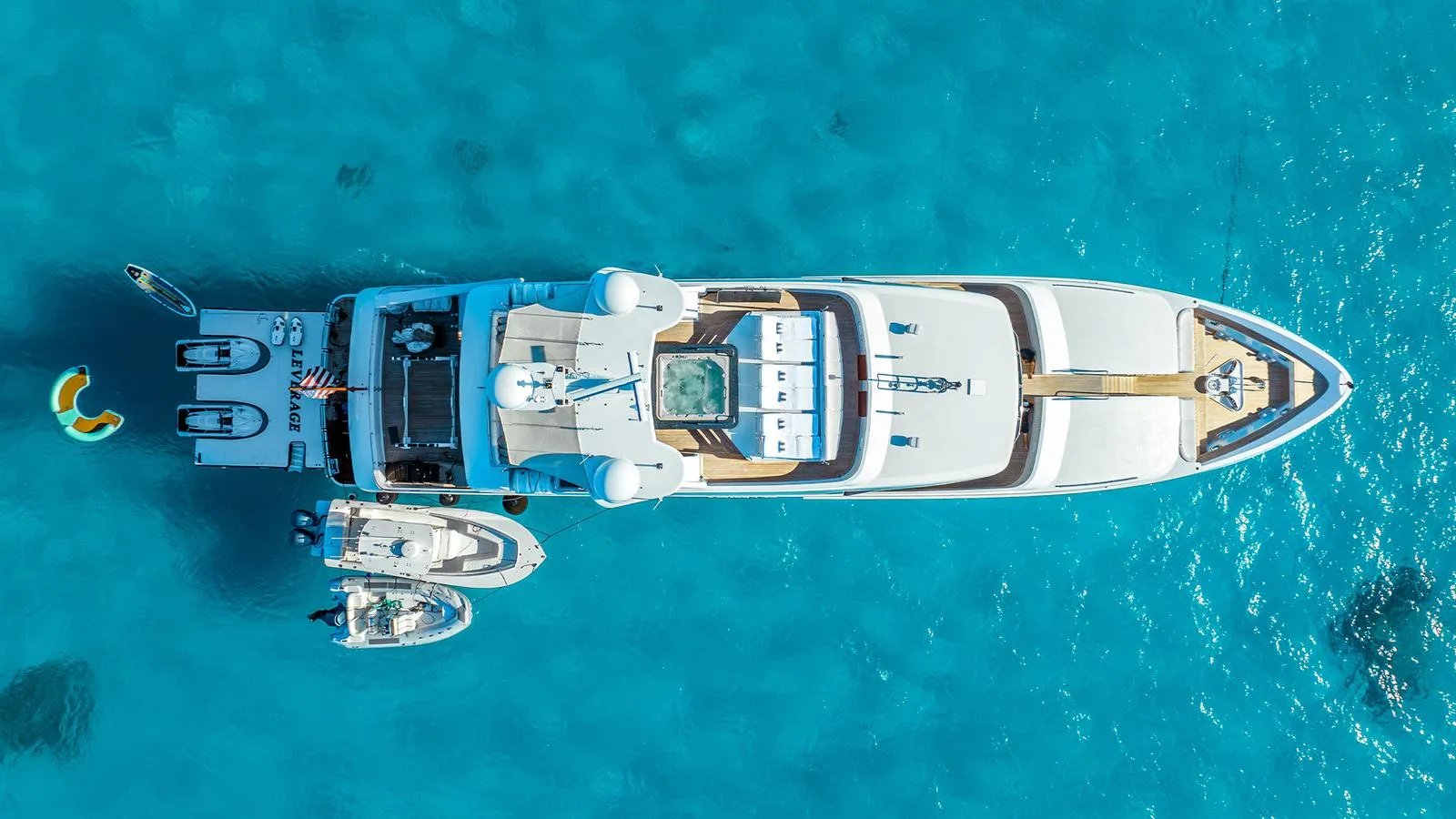 LEVERAGE yacht detail photo