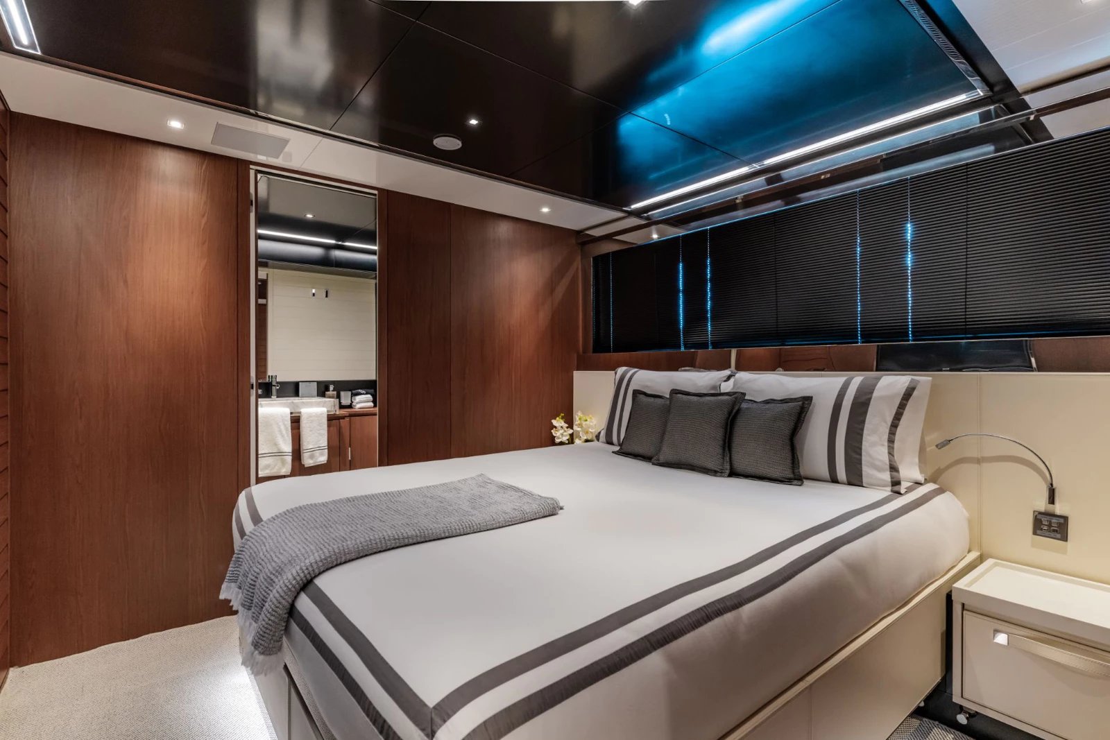 BEYOND BEYOND yacht detail photo
