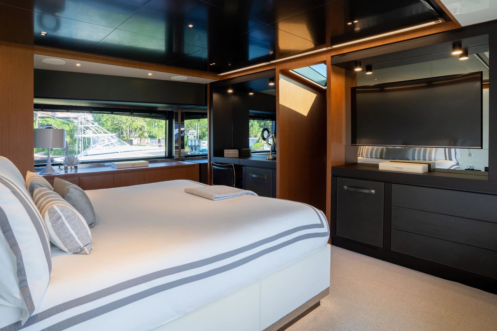 BEYOND BEYOND yacht detail photo