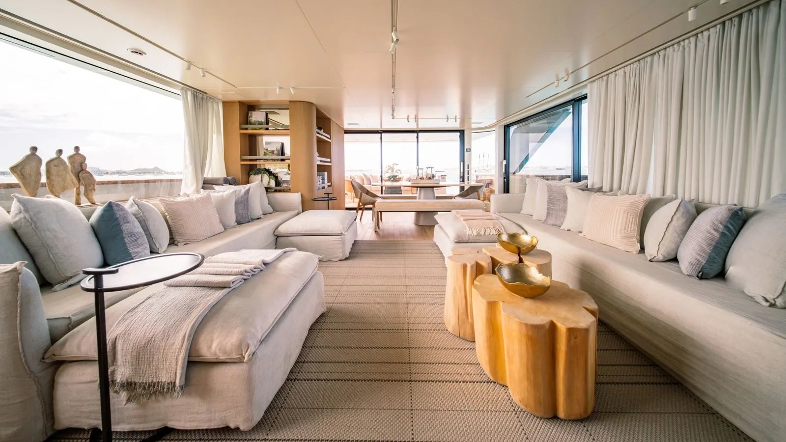 LAILA yacht detail photo