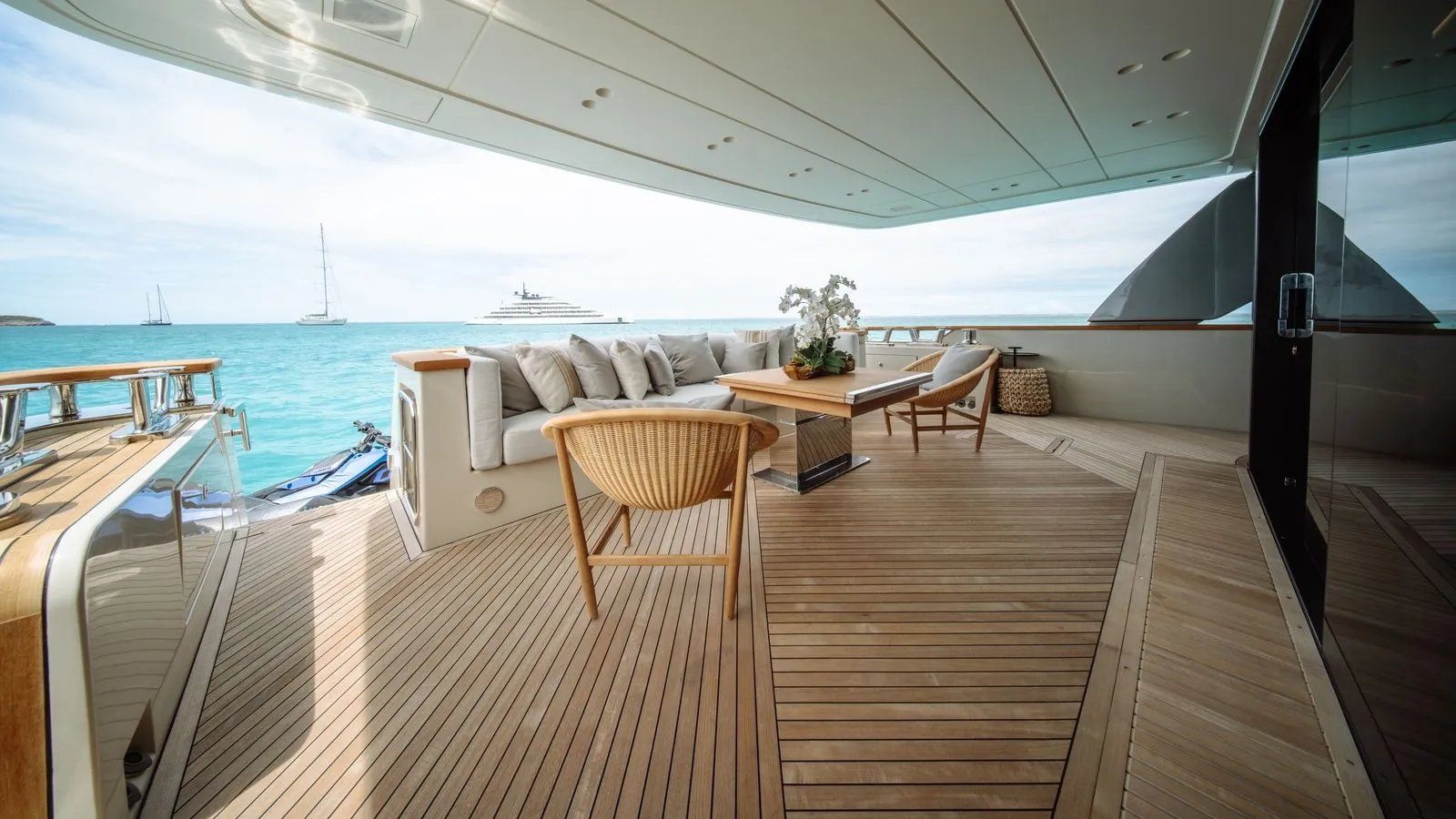 LAILA yacht detail photo