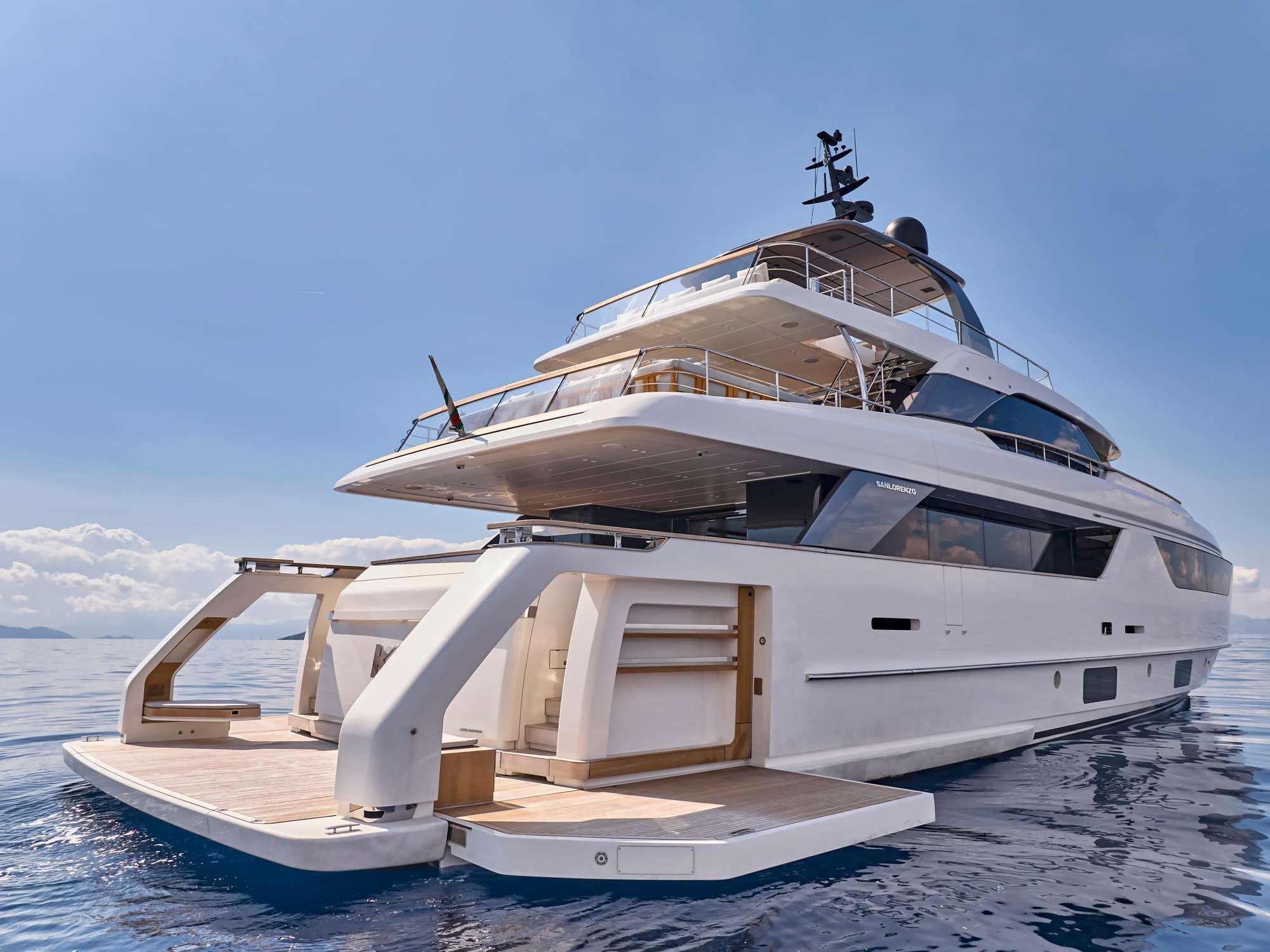 K2 sundeck lounge