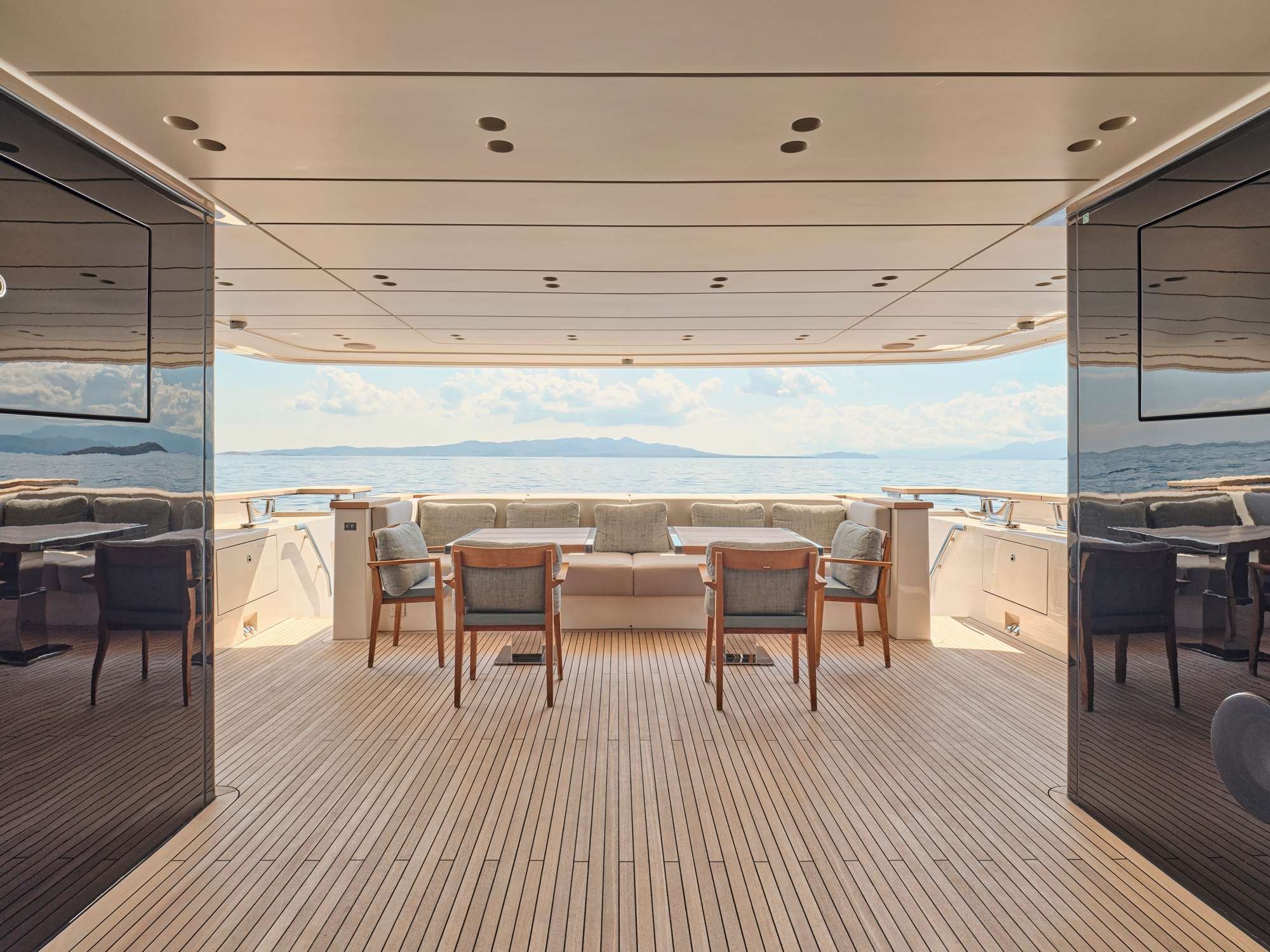 K2 yacht detail photo