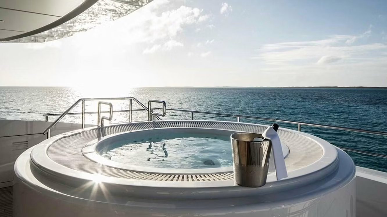HOME yacht detail photo