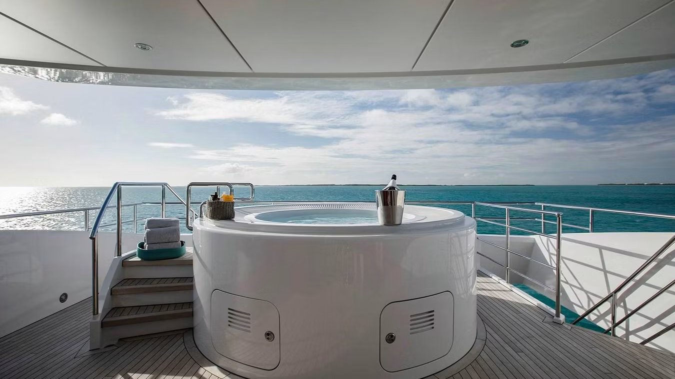 HOME yacht detail photo