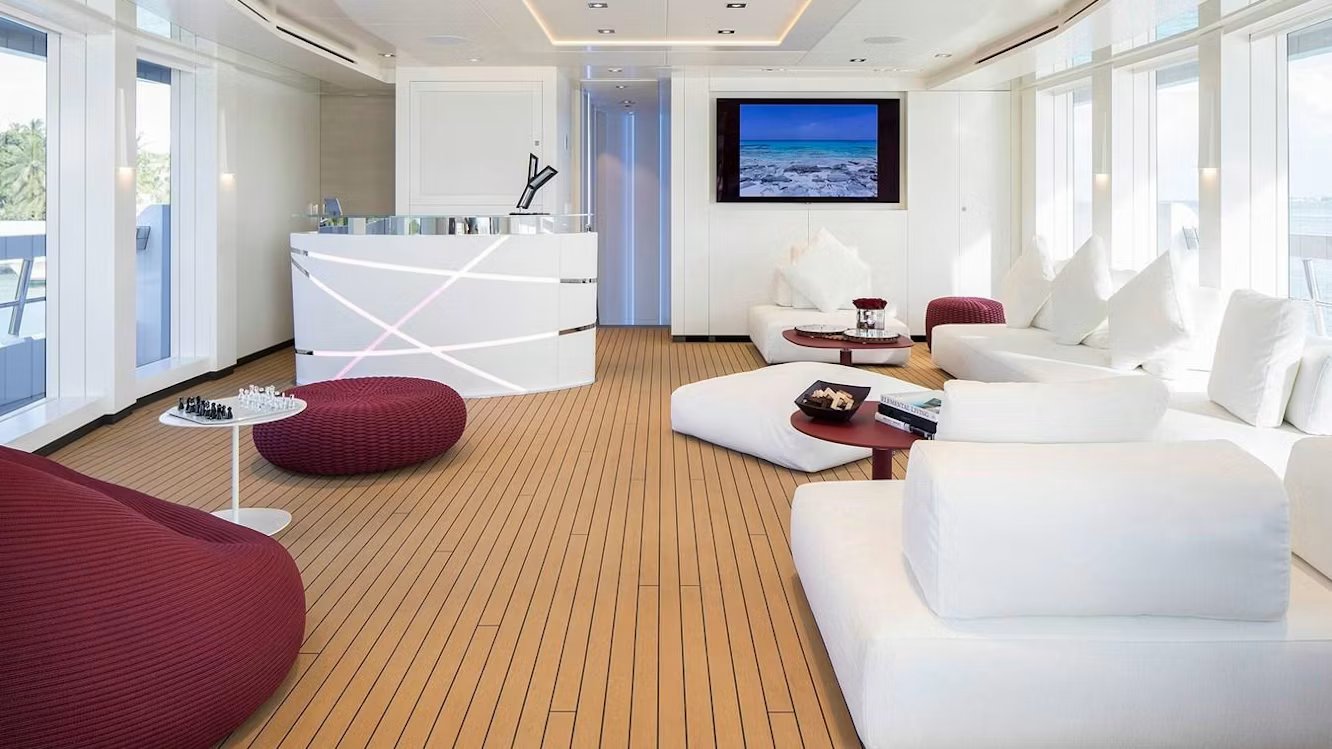 HOME yacht detail photo