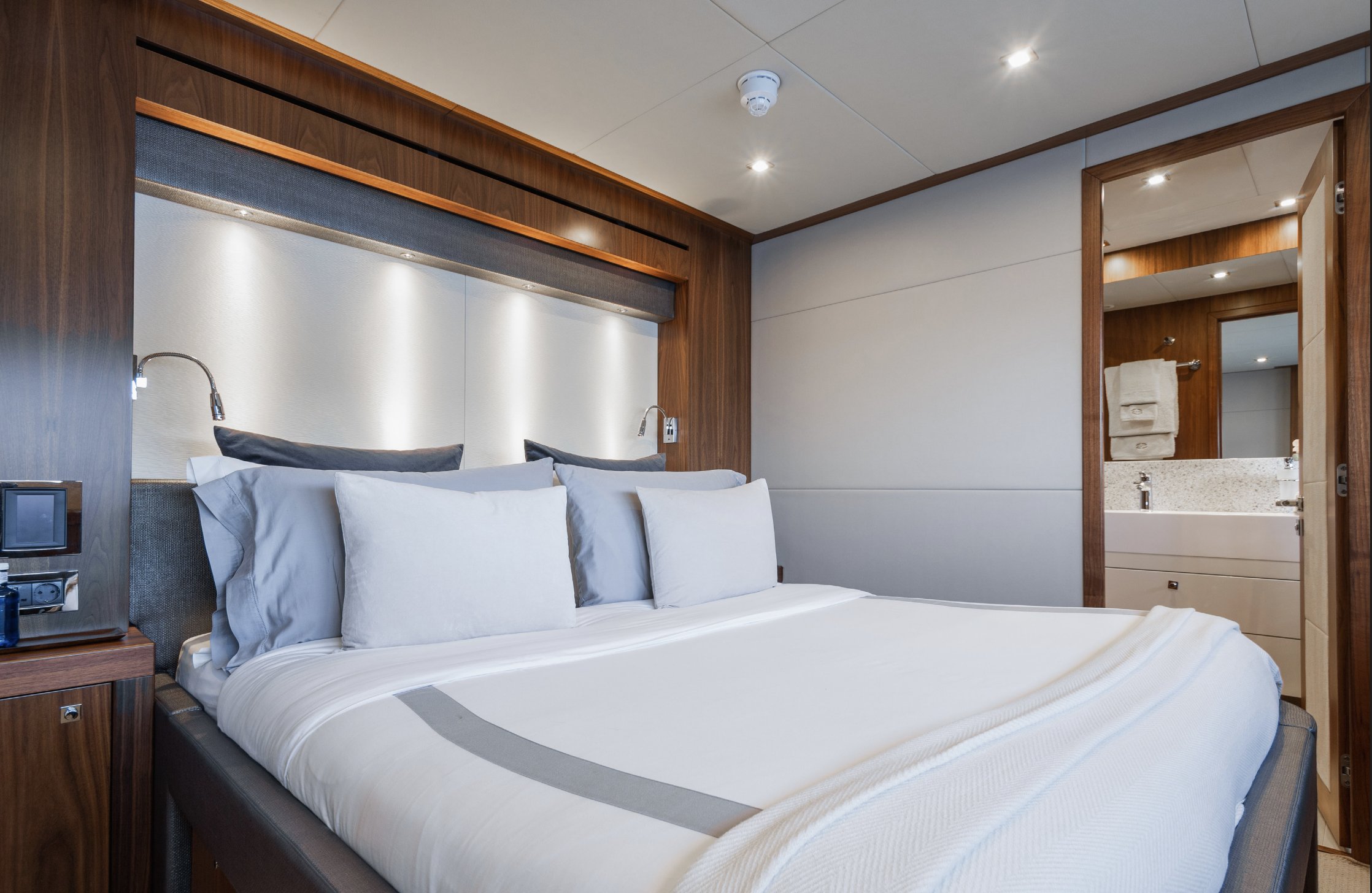 BEST OF ME yacht detail photo