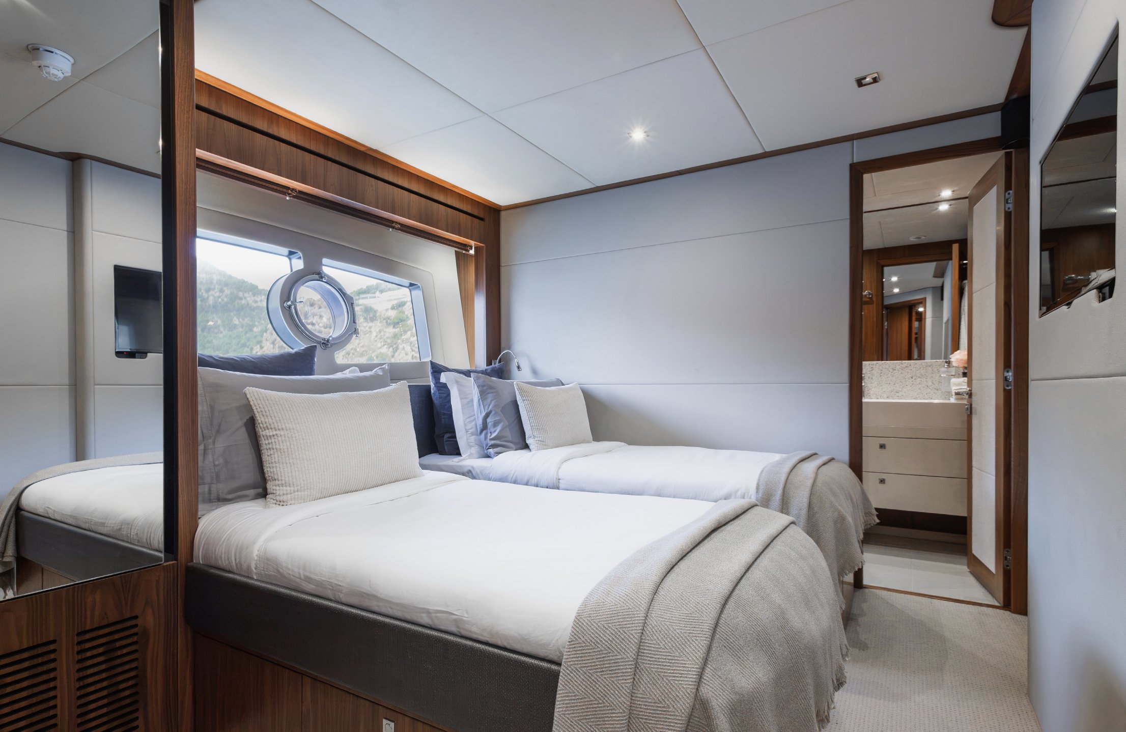 BEST OF ME yacht detail photo