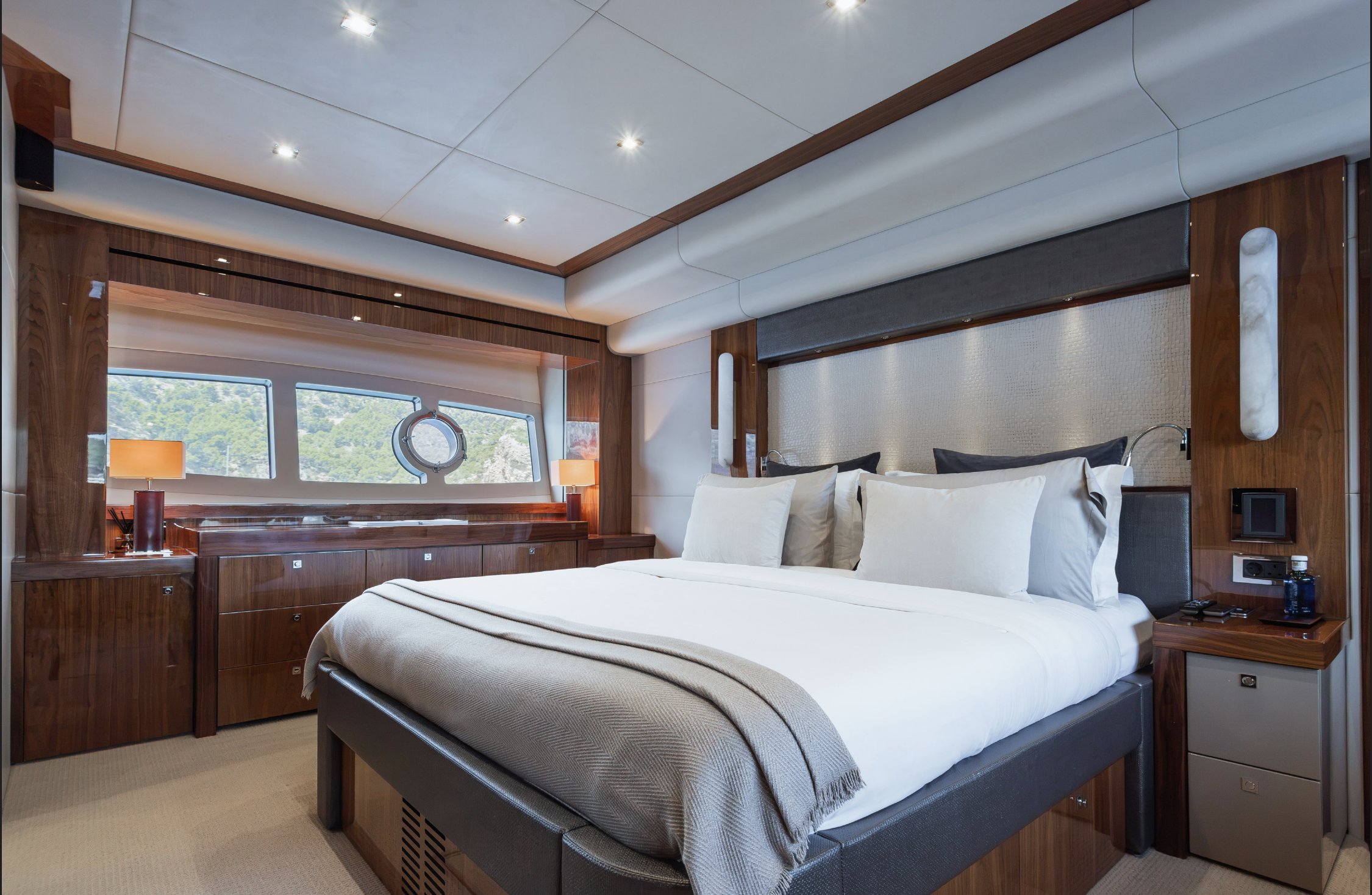BEST OF ME yacht detail photo