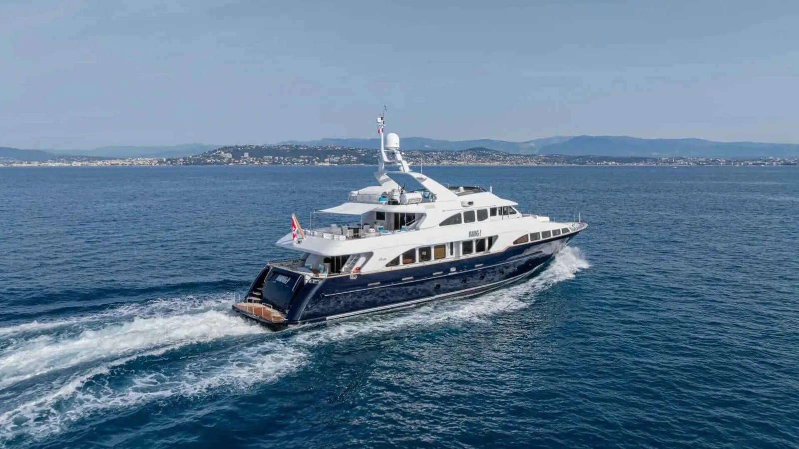 BANG! yacht detail photo