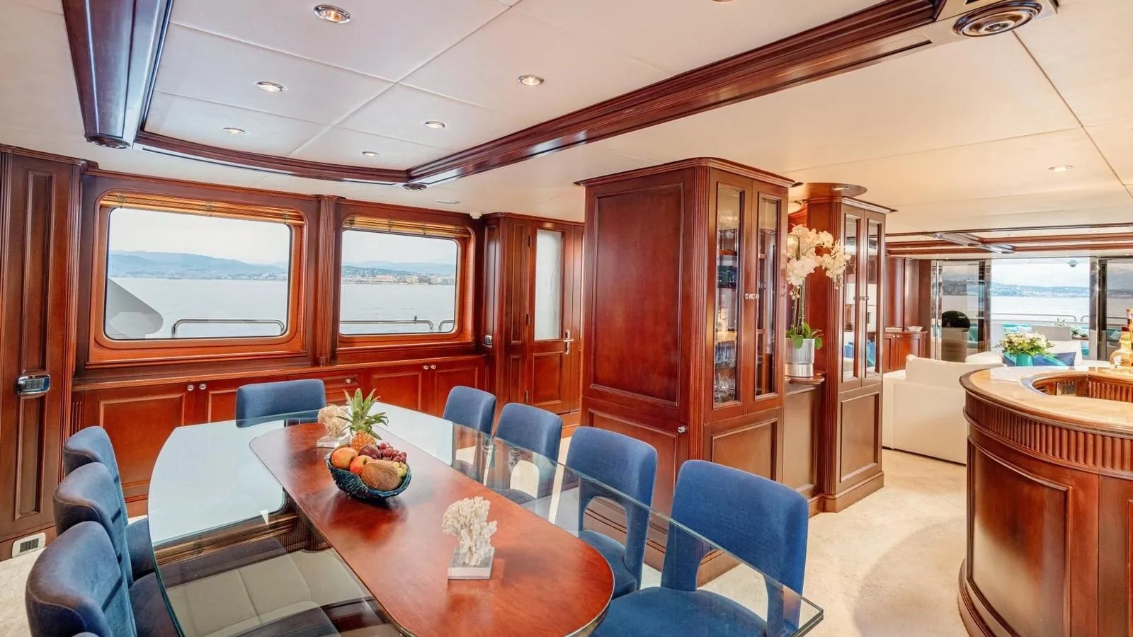 BANG! yacht detail photo