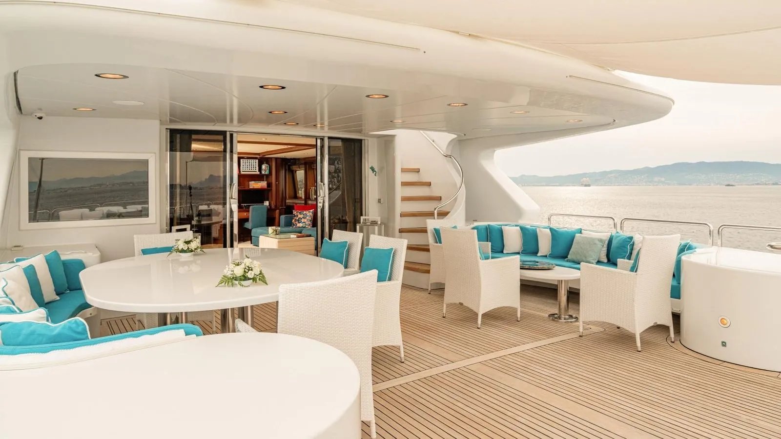 BANG! yacht detail photo
