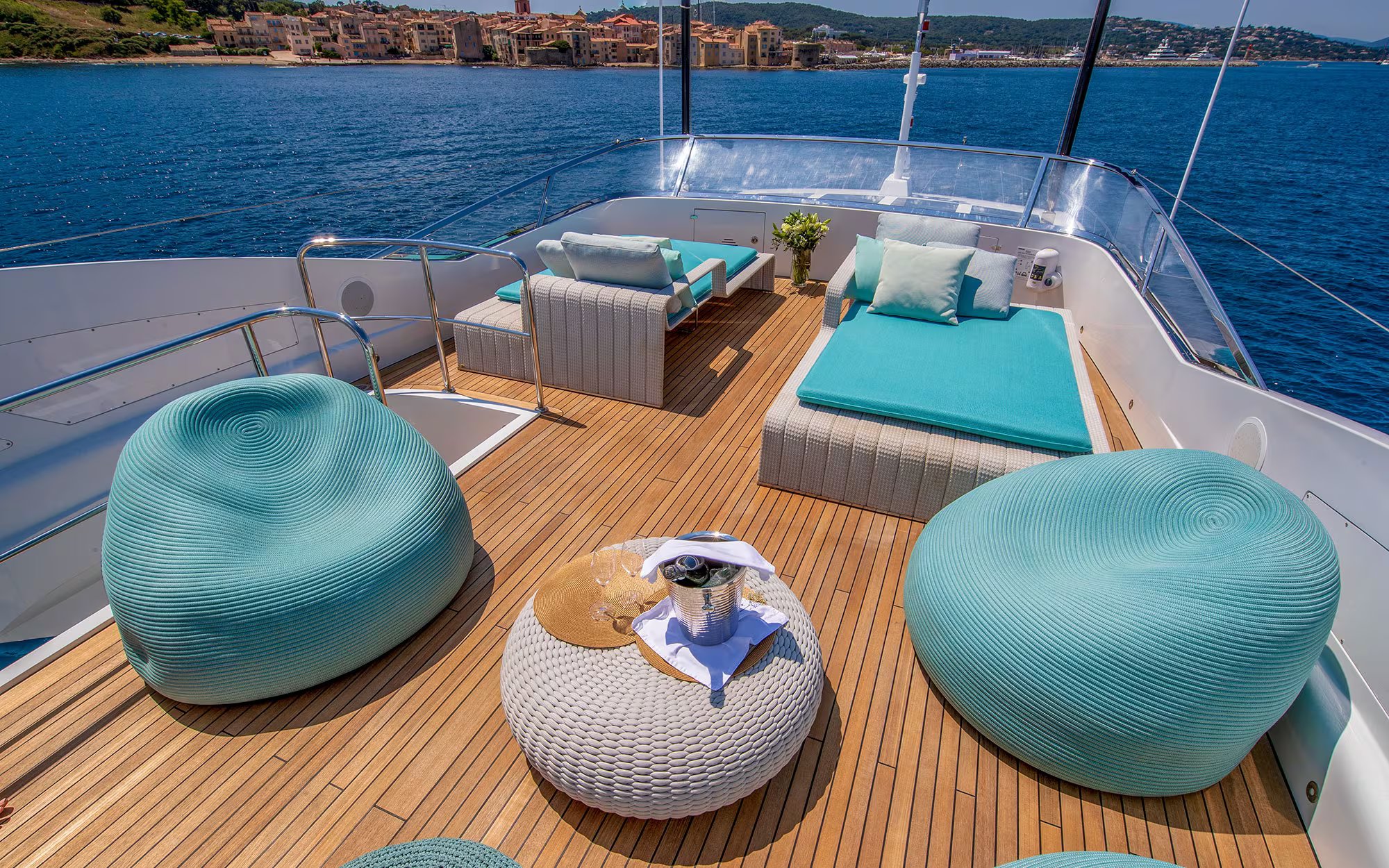 IARY yacht detail photo