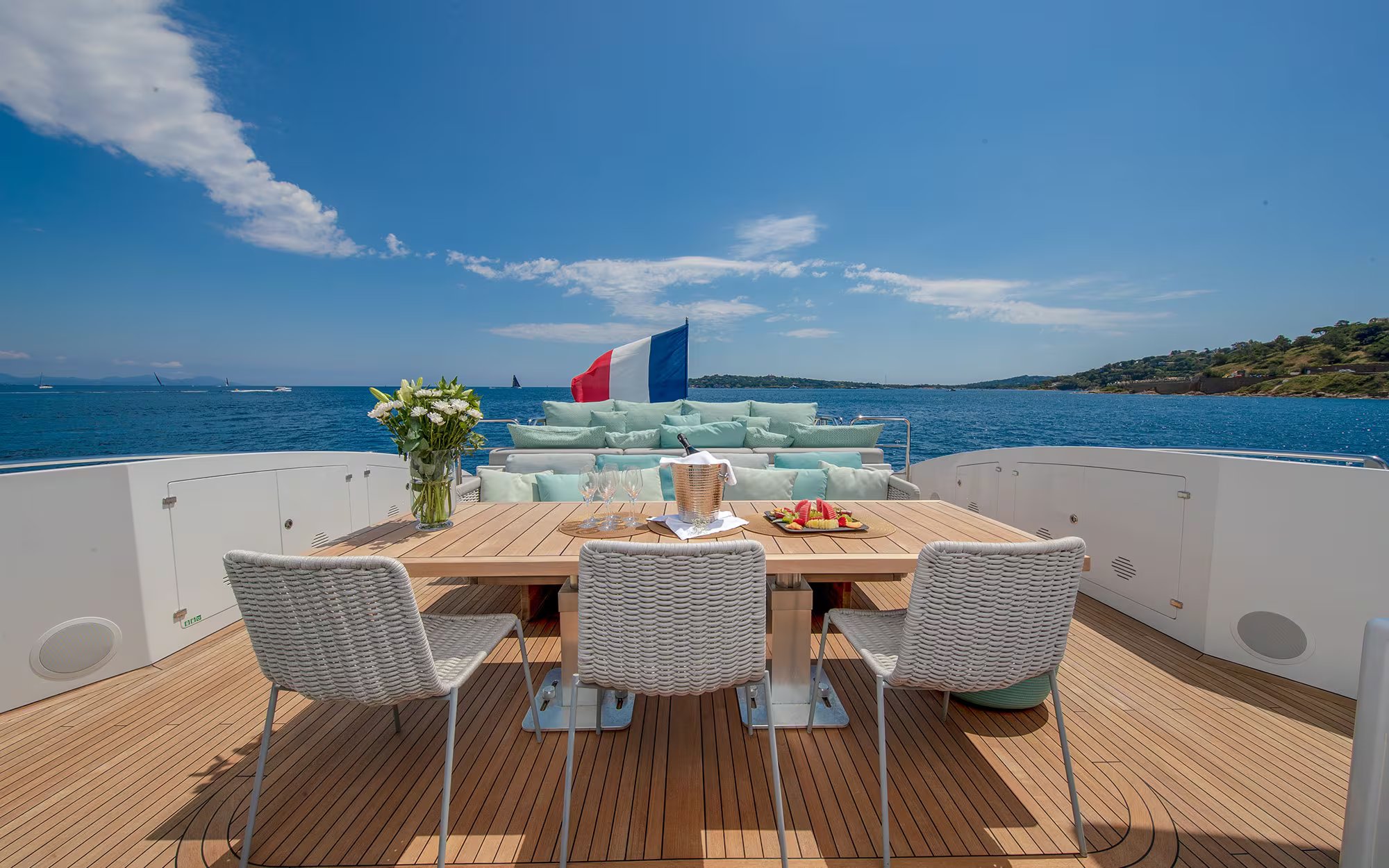 IARY yacht detail photo