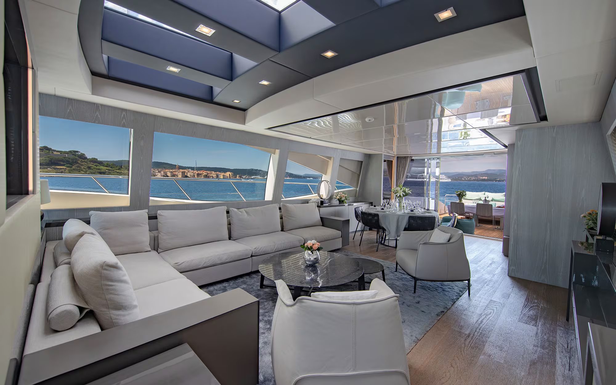 IARY yacht detail photo