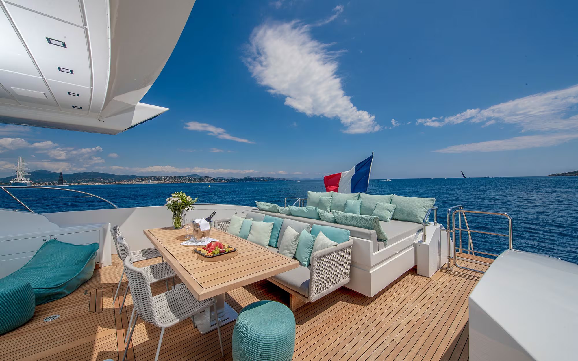 IARY yacht detail photo