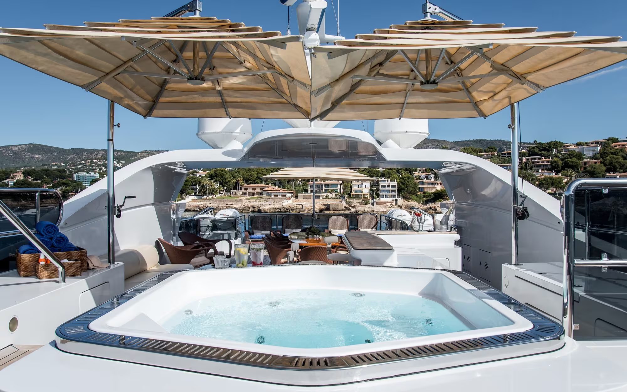 DIANE yacht detail photo