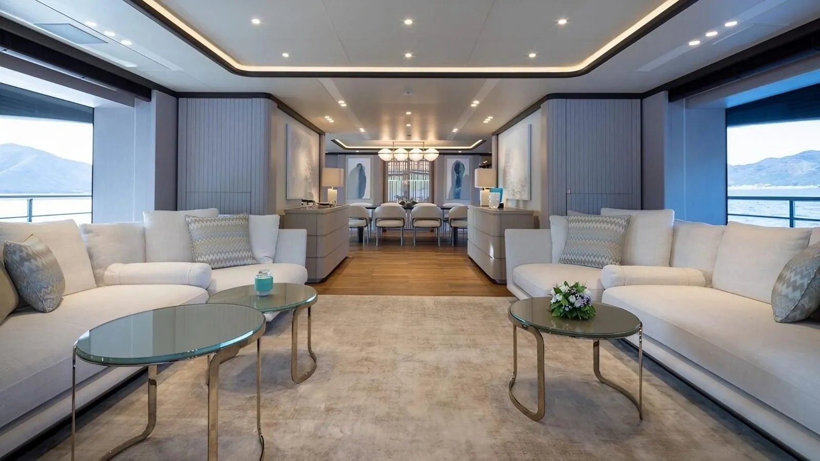 LUMIERE yacht detail photo