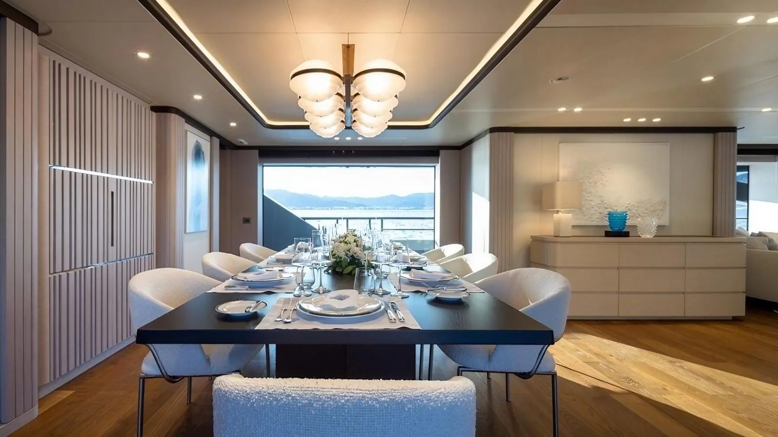 LUMIERE yacht detail photo
